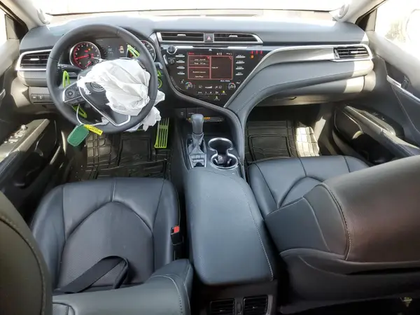 4T1BZ1HK0JU503687 2018 TOYOTA CAMRY - Image 8