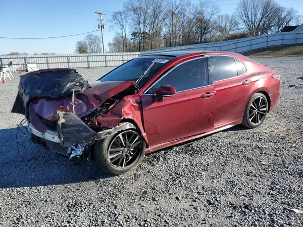 4T1BZ1HK0JU505505 2018 TOYOTA CAMRY - Image 1