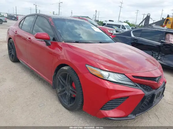 4T1BZ1HK0KU022808 2019 TOYOTA CAMRY - Image 1