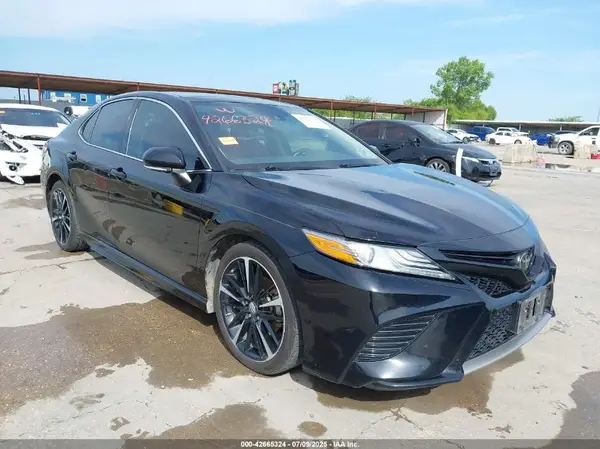 4T1BZ1HK0KU027801 2019 TOYOTA CAMRY - Image 1