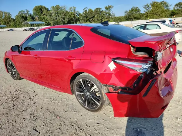 4T1BZ1HK0KU028365 2019 TOYOTA CAMRY - Image 2
