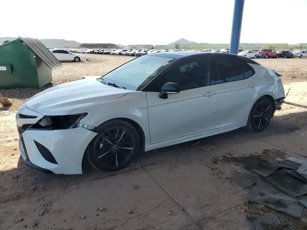 4T1BZ1HK0KU028656 2019 TOYOTA CAMRY - Image 1
