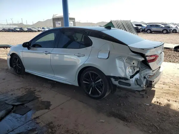 4T1BZ1HK0KU028656 2019 TOYOTA CAMRY - Image 2