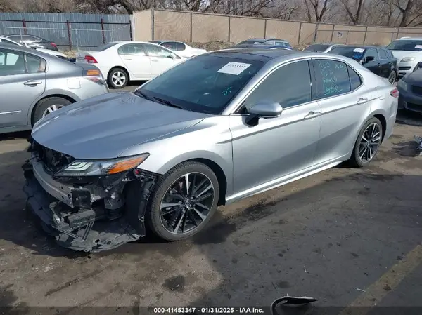 4T1BZ1HK0KU028866 2019 TOYOTA CAMRY - Image 2