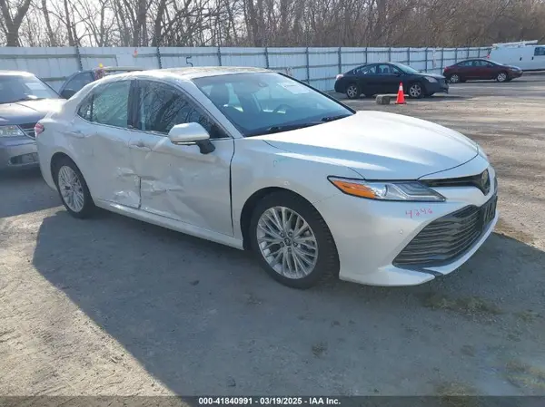 4T1BZ1HK0KU507692 2019 TOYOTA CAMRY - Image 1