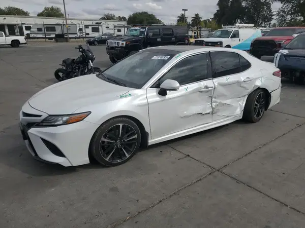 4T1BZ1HK0KU509488 2019 TOYOTA CAMRY - Image 1