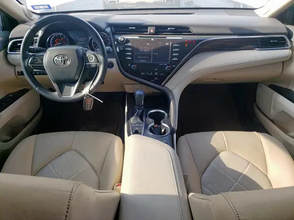 4T1BZ1HK1JU001979 2018 TOYOTA CAMRY - Image 8