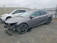 4T1BZ1HK1JU016496 2018 TOYOTA CAMRY
