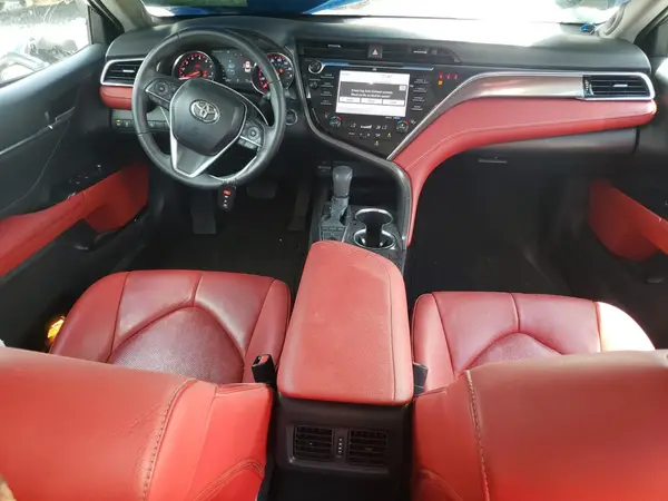 4T1BZ1HK1JU020354 2018 TOYOTA CAMRY - Image 8
