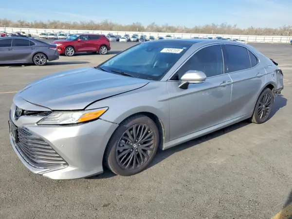 4T1BZ1HK1KU025653 2019 TOYOTA CAMRY - Image 1