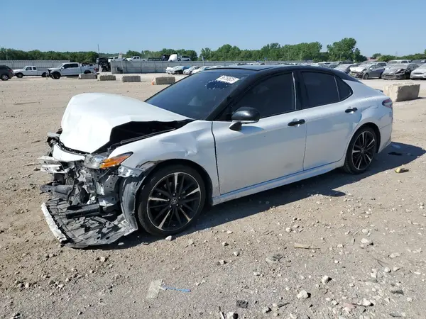 4T1BZ1HK1KU030593 2019 TOYOTA CAMRY - Image 1