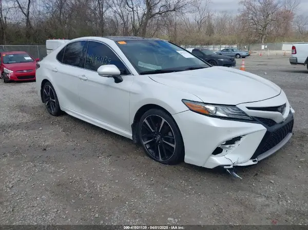 4T1BZ1HK1KU508639 2019 TOYOTA CAMRY - Image 1