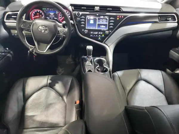 4T1BZ1HK2JU006866 2018 TOYOTA CAMRY - Image 8