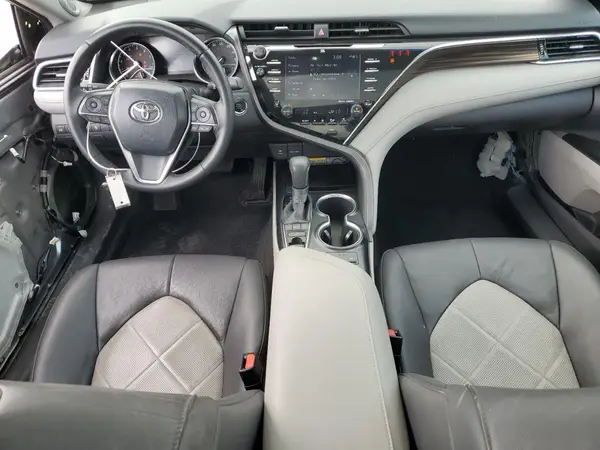 4T1BZ1HK2JU009976 2018 TOYOTA CAMRY - Image 8