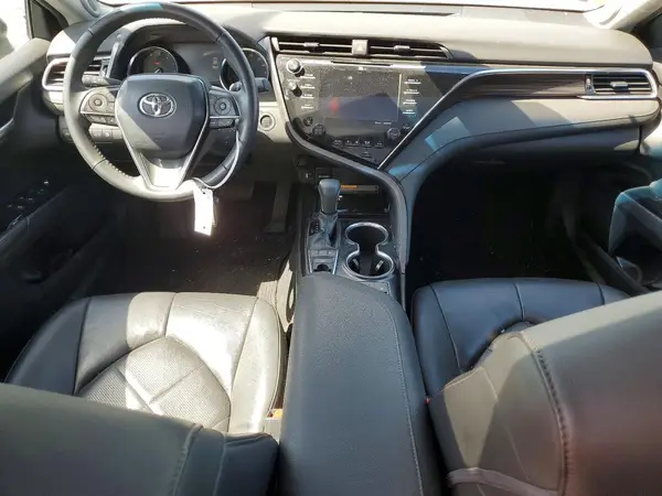 4T1BZ1HK2JU017799 2018 TOYOTA CAMRY - Image 8