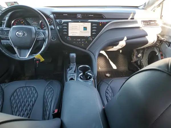 4T1BZ1HK2JU020573 2018 TOYOTA CAMRY - Image 8