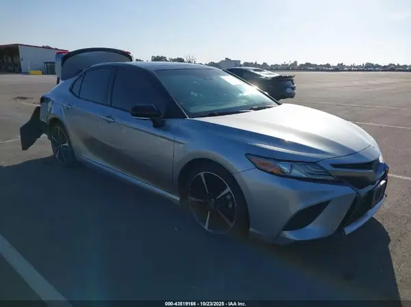 4T1BZ1HK2KU023765 2019 TOYOTA CAMRY - Image 1