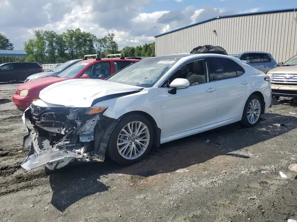 4T1BZ1HK2KU032109 2019 TOYOTA CAMRY - Image 1