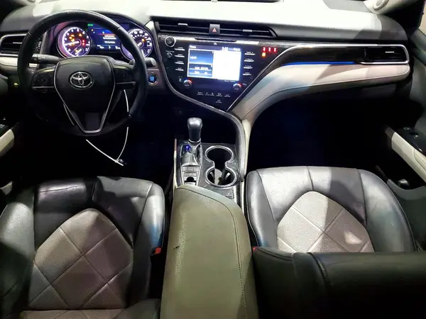 4T1BZ1HK3JU001479 2018 TOYOTA CAMRY - Image 8