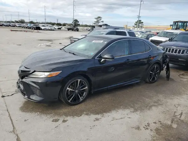 4T1BZ1HK3JU009419 2018 TOYOTA CAMRY - Image 1