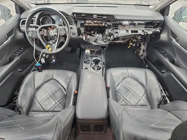 4T1BZ1HK3JU010358 2018 TOYOTA CAMRY - Image 8