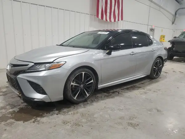 4T1BZ1HK3JU013471 2018 TOYOTA CAMRY - Image 1