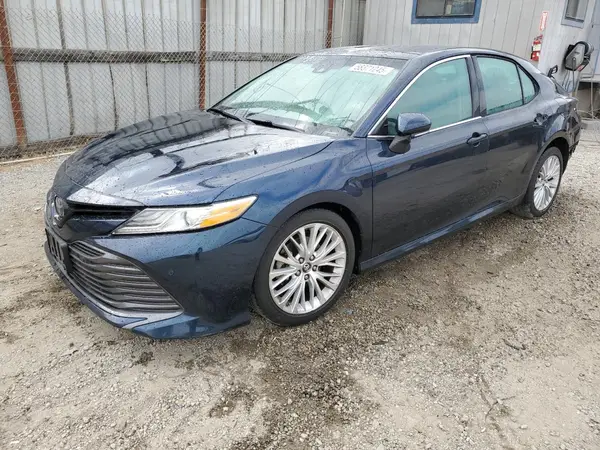 4T1BZ1HK3JU504297 2018 TOYOTA CAMRY - Image 1
