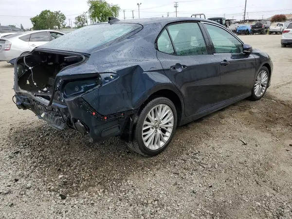 4T1BZ1HK3JU504297 2018 TOYOTA CAMRY - Image 2