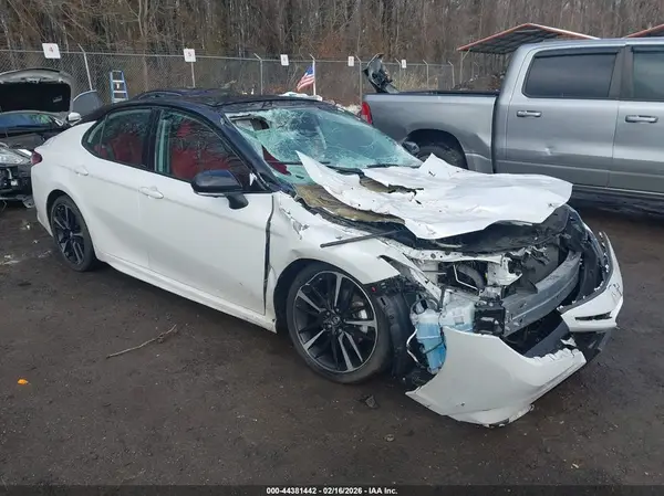 4T1BZ1HK3KU025332 2019 TOYOTA CAMRY - Image 1