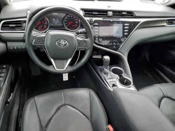4T1BZ1HK4JU002592 2018 TOYOTA CAMRY - Image 8