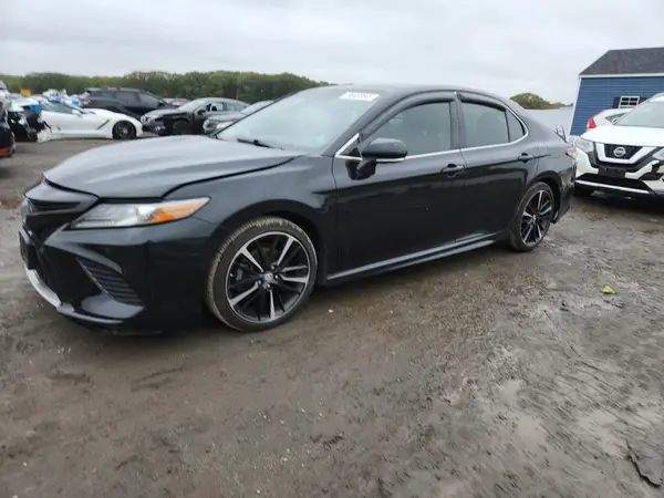 4T1BZ1HK4JU009297 2018 TOYOTA CAMRY - Image 1