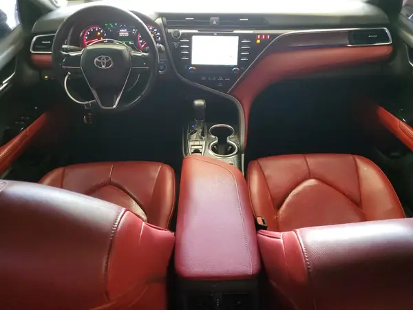 4T1BZ1HK4JU017111 2018 TOYOTA CAMRY - Image 8