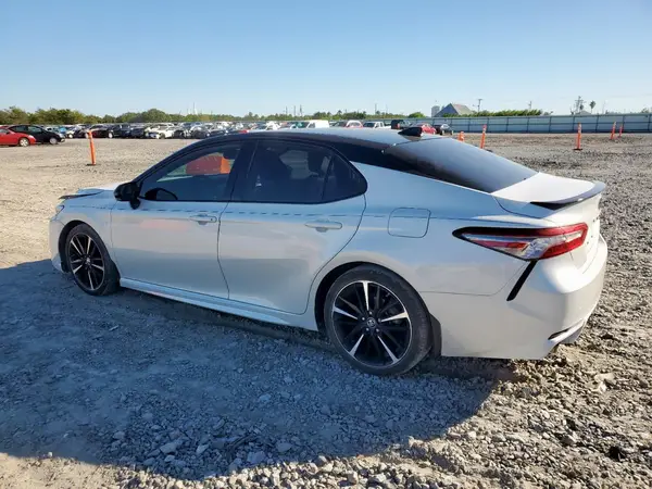 4T1BZ1HK4KU024139 2019 TOYOTA CAMRY - Image 2