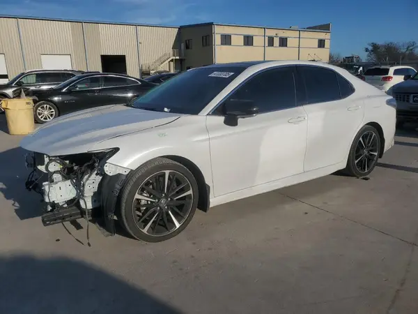 4T1BZ1HK4KU027302 2019 TOYOTA CAMRY - Image 1