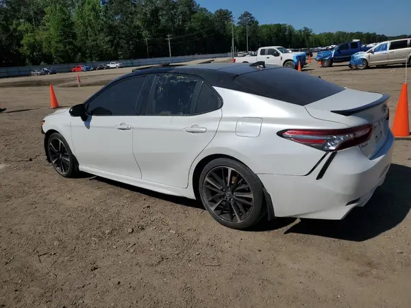 4T1BZ1HK4KU027736 2019 TOYOTA CAMRY - Image 2
