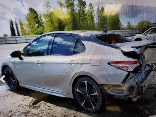 4T1BZ1HK4KU029776 2019 TOYOTA CAMRY - Image 2
