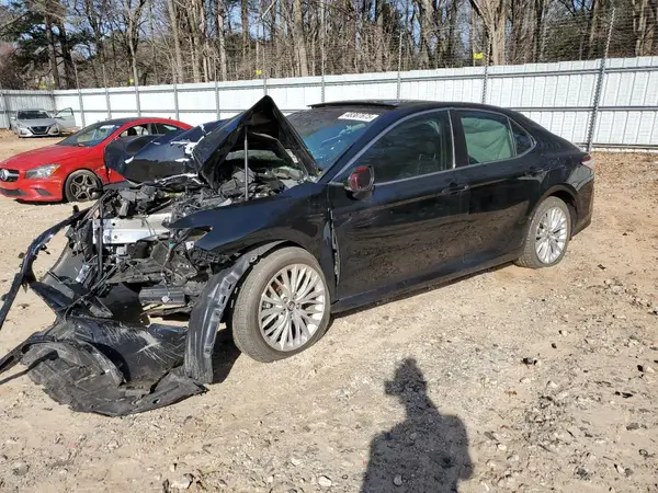 4T1BZ1HK5JU001841 2018 TOYOTA CAMRY - Image 1