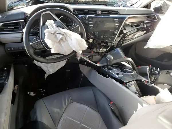 4T1BZ1HK5JU001841 2018 TOYOTA CAMRY - Image 8