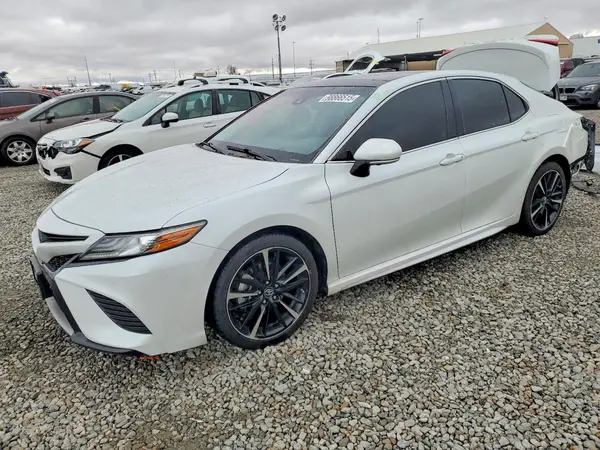 4T1BZ1HK5JU012046 2018 TOYOTA CAMRY - Image 1