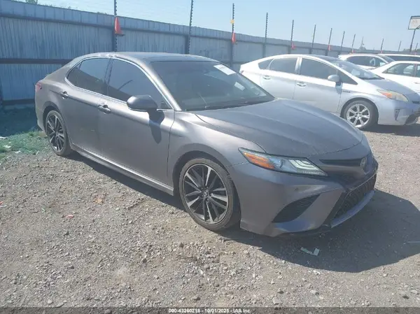 4T1BZ1HK5JU501109 2018 TOYOTA CAMRY - Image 1