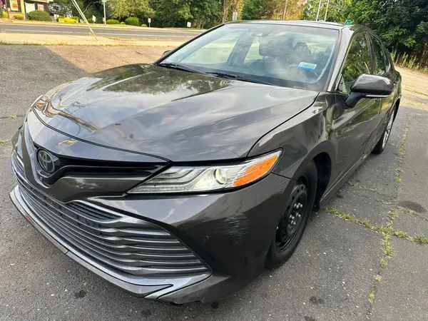 4T1BZ1HK5JU503295 2018 TOYOTA CAMRY - Image 1
