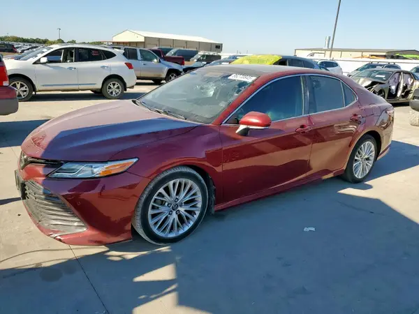4T1BZ1HK5JU504740 2018 TOYOTA CAMRY - Image 1