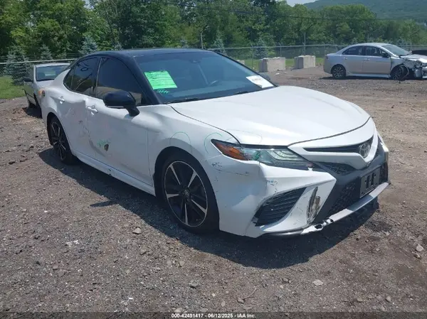 4T1BZ1HK5KU022917 2019 TOYOTA CAMRY - Image 1