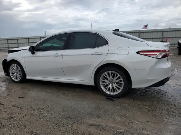4T1BZ1HK5KU509549 2019 TOYOTA CAMRY - Image 2