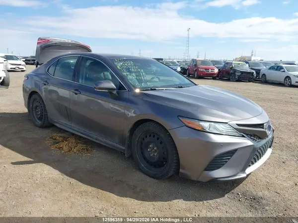 4T1BZ1HK6JU004182 2018 TOYOTA CAMRY - Image 1