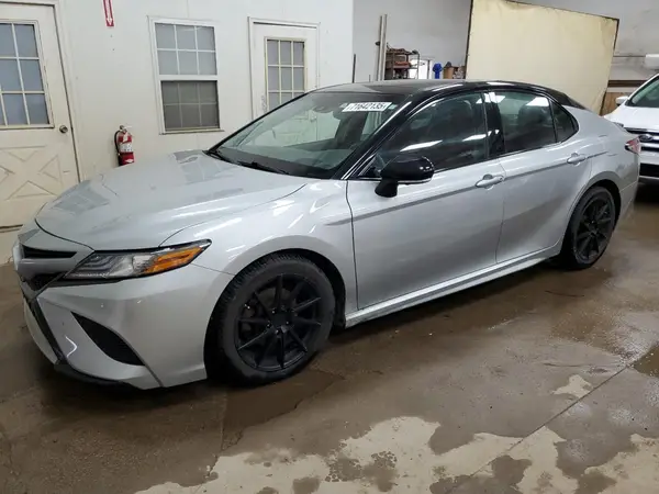 4T1BZ1HK6JU005316 2018 TOYOTA CAMRY - Image 1