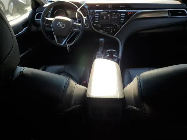 4T1BZ1HK6JU009382 2018 TOYOTA CAMRY - Image 8
