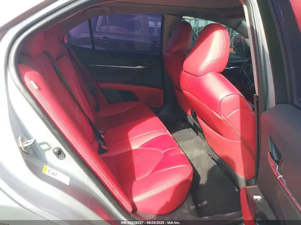 4T1BZ1HK6JU018325 2018 TOYOTA CAMRY - Image 8
