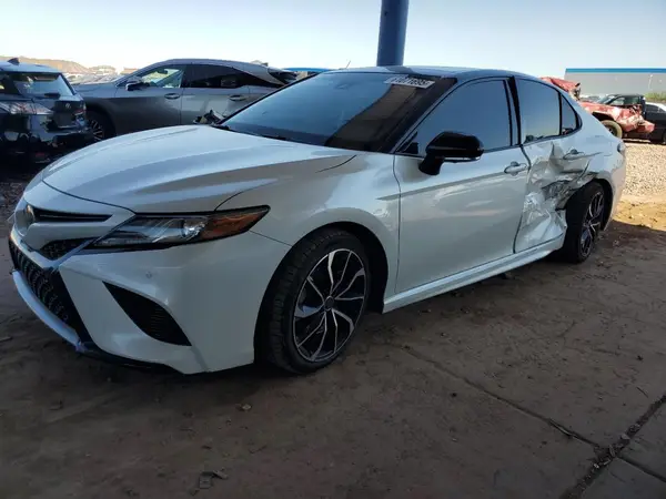4T1BZ1HK6KU024255 2019 TOYOTA CAMRY - Image 1