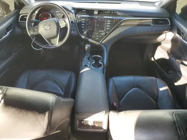 4T1BZ1HK7JU002876 2018 TOYOTA CAMRY - Image 8